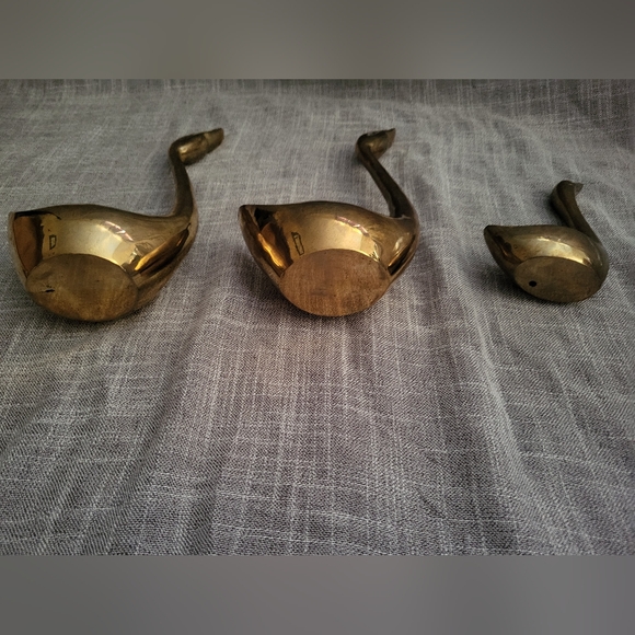 Vintage Brass Swan Figurine Set of 3 2 large 1 small northcraft - Picture 4 of 9